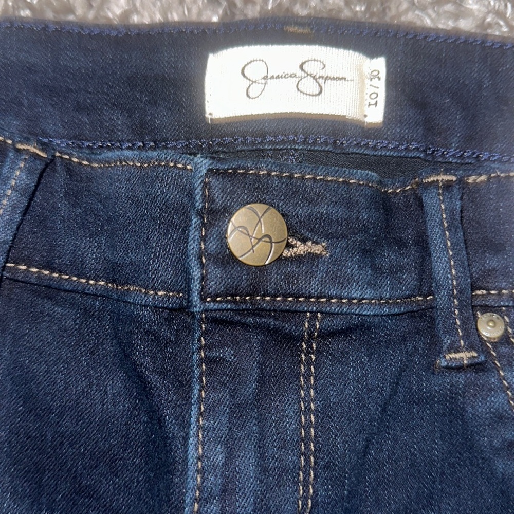 Jessica Simpson‘s skinny jeans size 10 never worn brand new still with tags